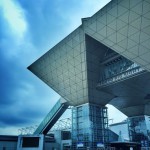 東京国際展示場(東京ビックサイト) | お台場のシンボル、逆三角形の会議棟